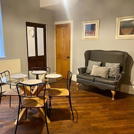 Spacious, Cosy 3 Bedroom House In Preston. Preston  Luaran gambar