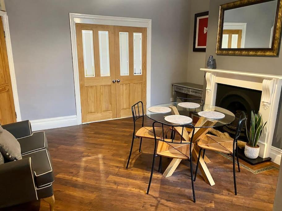 Spacious, Cosy 3 Bedroom House In Preston. Preston  Luaran gambar